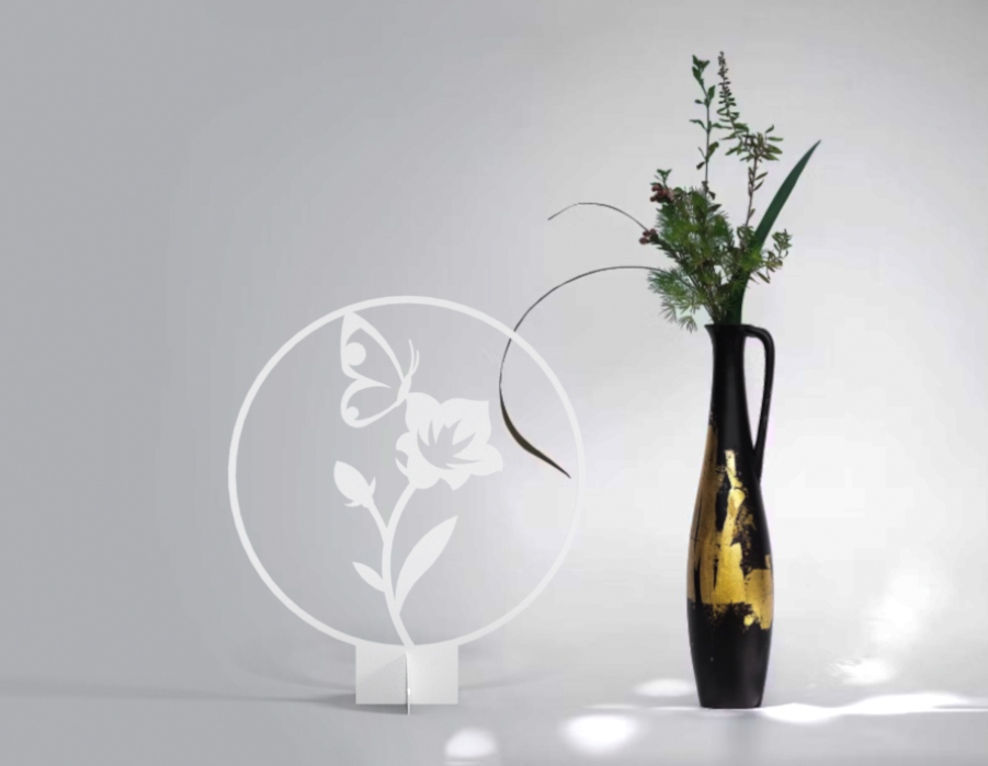 Fjärilen & stora blomman