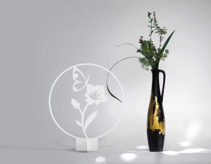 Fjärilen & stora blomman